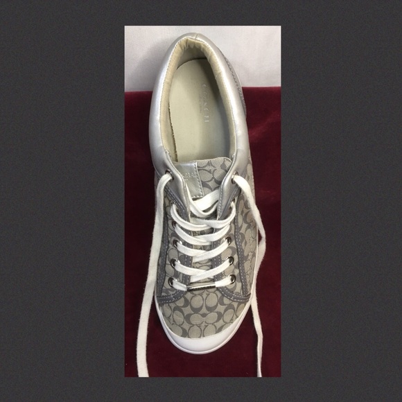 *Coach* Size US10B. Francesco women’s sneakers - Picture 7 of 11